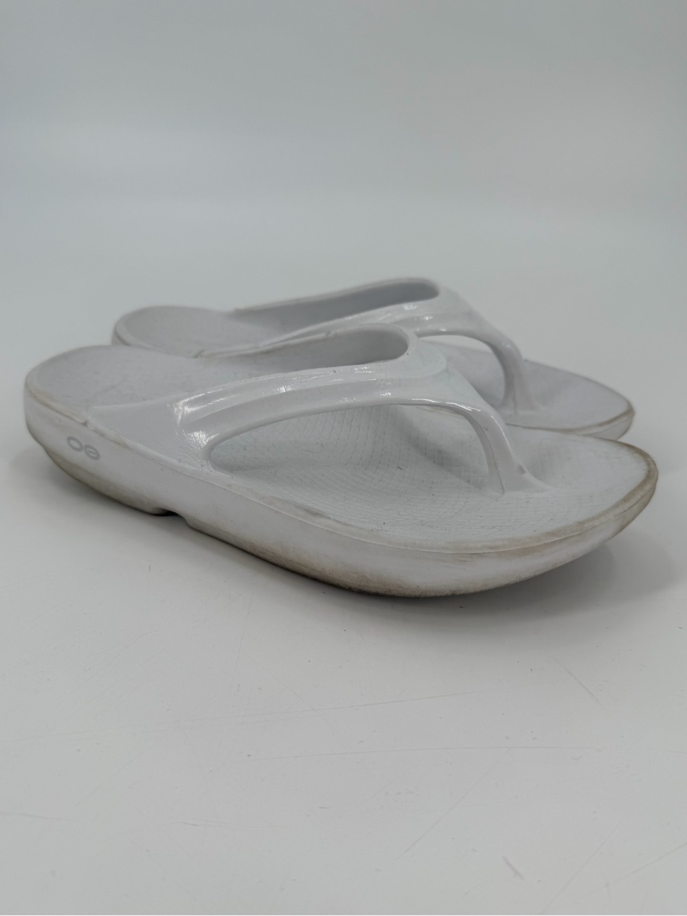 OOFOS Comfort Thong Sandals 38 Women’s 7 FLAWS